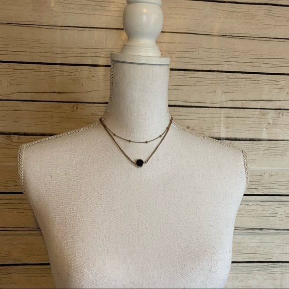💸Double Banded Gold Necklace With Black Gemstone - Picture 7 of 8